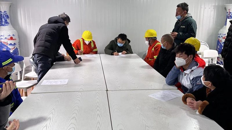 以下是一些在成都地区广受欢迎的建造师教材：