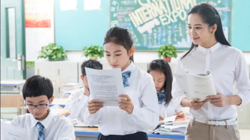 小标题：心理咨询师职业前景分析
