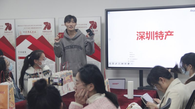 以下是一些在市场上口碑较好的管理培训PPT模板品牌：
