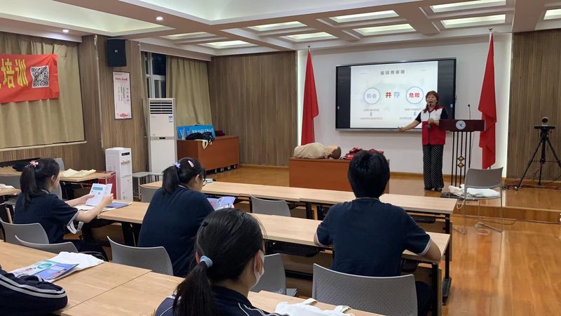 证书含金量：关注认证机构权威性